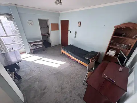 Alquiler amoblado Temporario- Piso alto - Luminoso