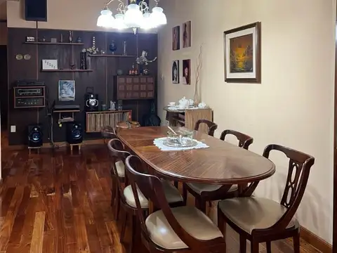 PH DE TRES AMBIENTES EN VENTA EN VILLA LUGANO CON PATIO Y TERRAZA