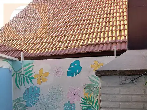 Depto Tipo Casa en Venta con 1 cocheras