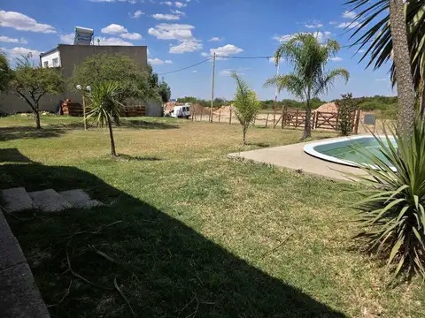 Vendo Quincho con Pileta en Caseros, Entre Ríos.