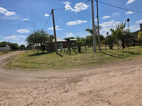 Vendo Quincho con Pileta en Caseros, Entre Ríos.