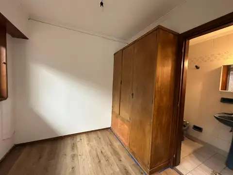 Depto Tipo Casa en Alquiler con 1 cocheras