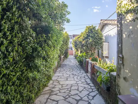 Depto Tipo Casa en Venta de 2 dormitorios