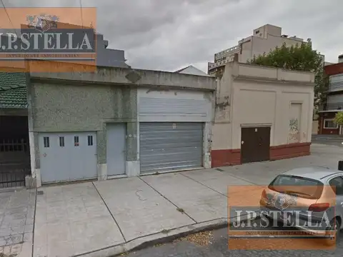 Lote de 246 m² c/ Mejoras (Vivienda de 6 amb c/ cochera) Apto Desarrollo Inmobiliario - Liniers