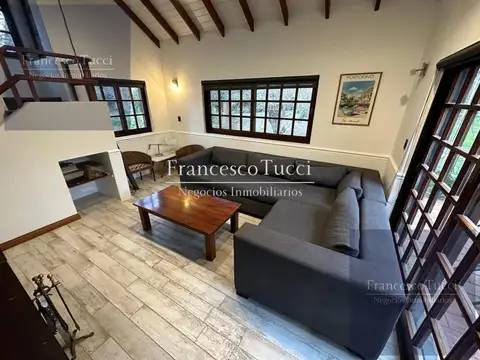 Casa en Venta al Oeste