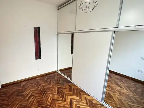 Depto Tipo Casa 4 ambientes con 2 baños