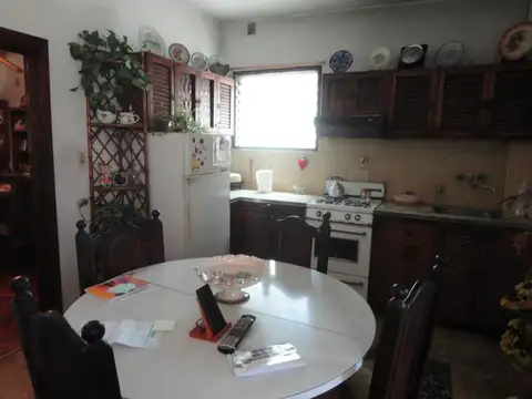 Casa en Venta con 5 cocheras