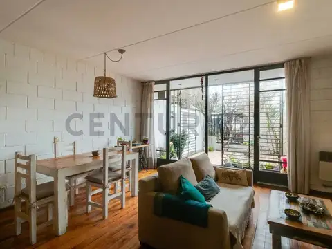 DEPARTAMENTO EN VENTA – 2 DORMITORIOS, PATIO Y GARAGE | TOLOSA