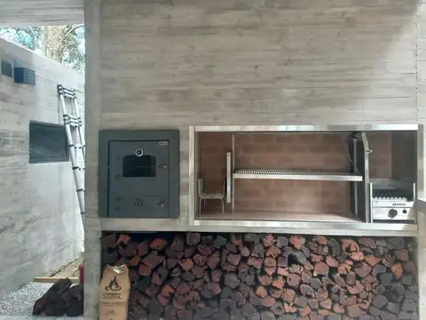 CASA EN ALQUILER EN COSTA ESMERALDA, LOTE CENTRAL SECTOR BOSQUE