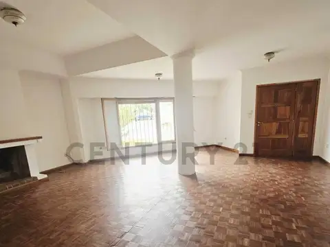 Casa en Venta en Neuquen, USD 210.000