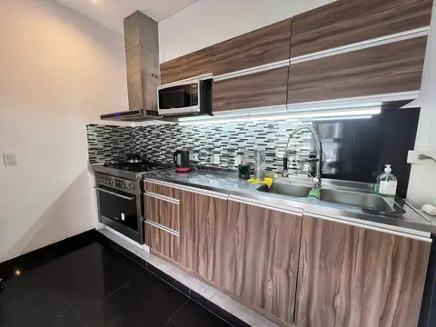 VENTA CASA 4 AMBIENTES CON LOCAL COMERCIAL TIGRE CENTRO