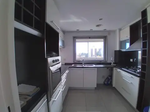 Departamento 4 ambientes con 2 baños