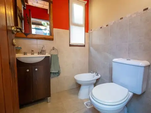 EN VENTA CASA DE CATEGORIA ESTILO COUNTRY