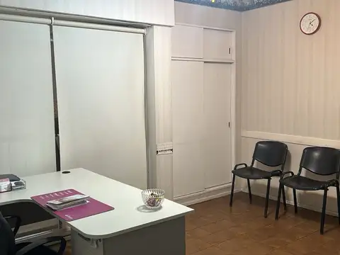 Oficina alquiler Temporal - Ideal consultorio -  Lavalleja 500