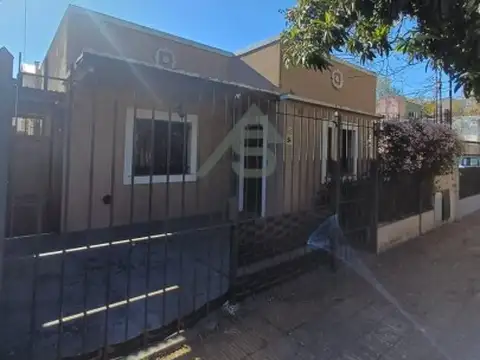 CASA EN MARTINEZ