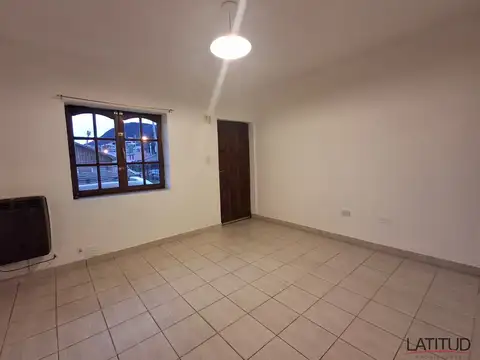 Departamento de 1 dormitorio en planta baja c/ patio zona kuanip