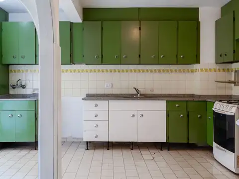 VENTA DE DEPARTAMENTO 4 AMBIENTES EN MONTE GRANDE