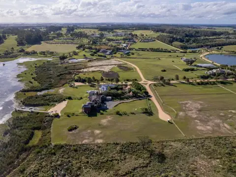 Terreno en Laguna Estates - Manantiales