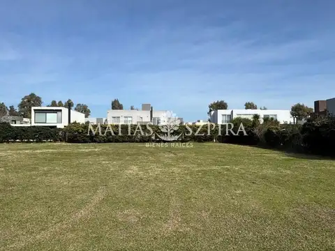 Terreno en Venta de 677,0 m2