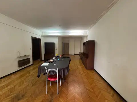 Depto Tipo Casa en Venta 49 años