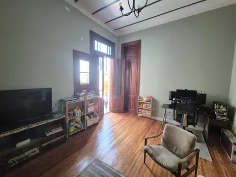 Depto Tipo Casa en Venta 50 años