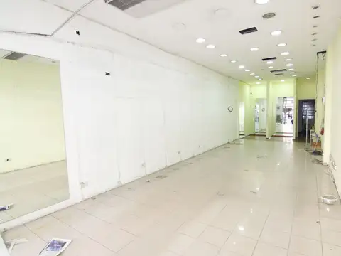 Local en Venta en Barrio Norte, USD 680.000