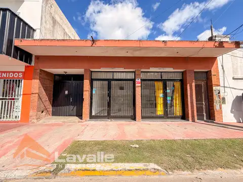 LOCAL SOBRE AVENIDA