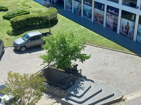 Oficina en Venta con 1 cochera