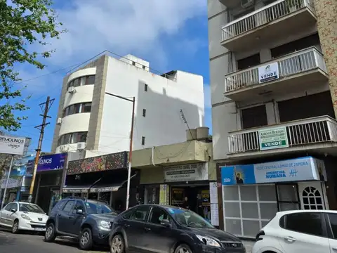 Carlos PELLEGRINI 100, Piso 2