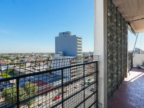 Avenida Bartolomé Mitre 2400