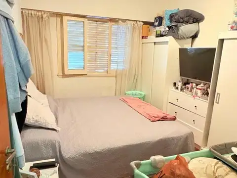 Depto Tipo Casa en Venta en Villa del Parque, USD 165.000