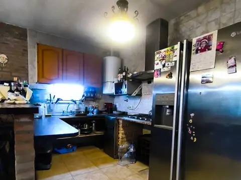 Casa 5 ambientes con 2 baños
