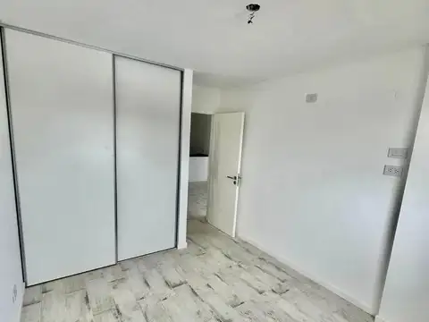 ALQUILER 1 DORMITORIO CON BALCON BARRIO ECHESORTU PISO 13-D