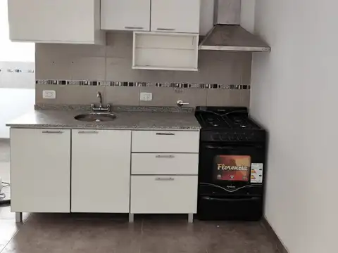 Directorio 300, Piso 1