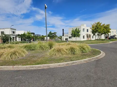 Terreno en Puertos del Lago