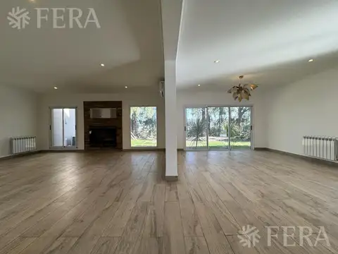 Casa en Venta al Oeste