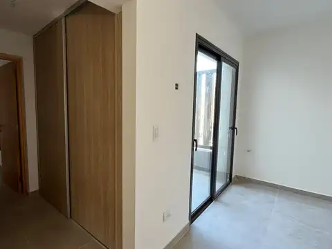 Depto Tipo Casa en Venta con 1 cocheras