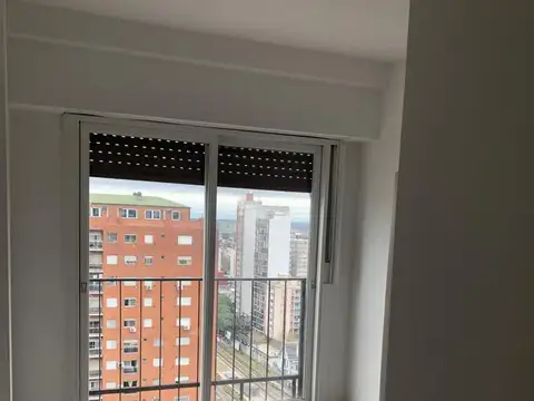 Rivadavia e/ Pueyrredon y Mariano Moreno