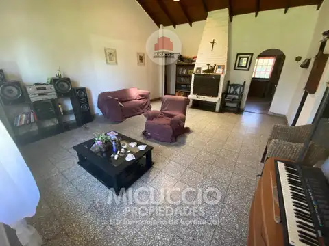 Casaquinta en venta | Kennedy N°1650 | Barrio El Cazador
