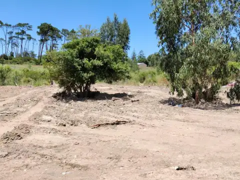 Vende terreno en Golf, de 1711m2.