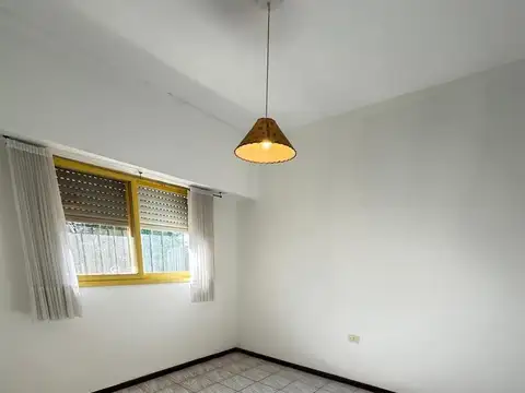 Departamento en Alquiler en Alvear, $ 450.000