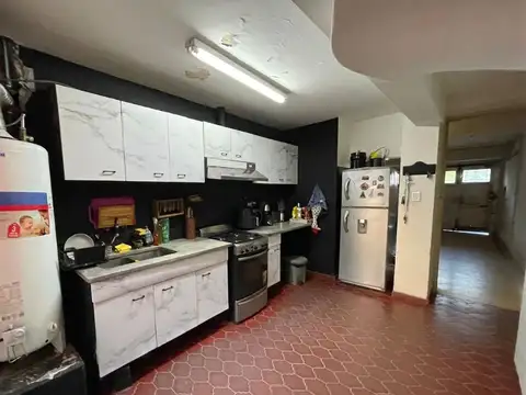 Casa 5 ambientes con 3 baños