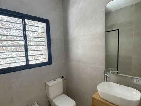 Depto Tipo Casa 2 ambientes con 1 baño