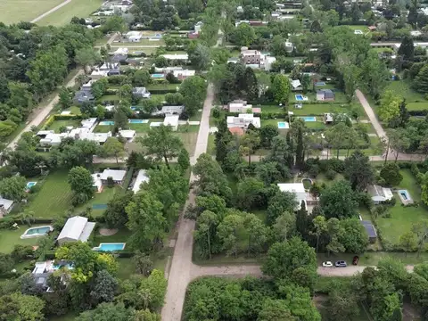 Terreno en Venta 30  mts Fondo