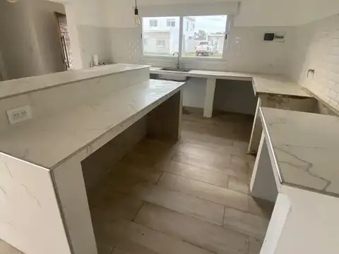 Casa en Venta en Santa Clara del Mar, USD 90.000