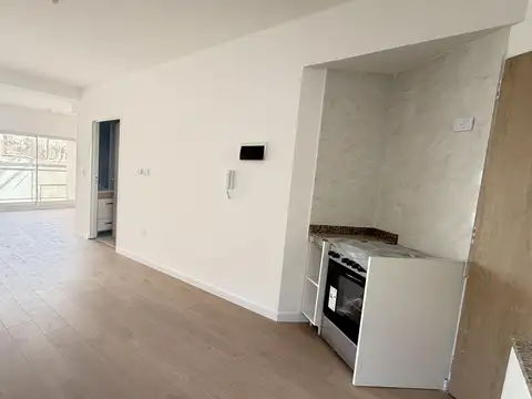 Don Bosco 4187 - 4 "B"