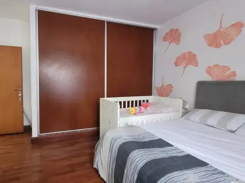 VENTA PH 3 AMBIENTES CON TERRAZA . BERNAL CENTRO