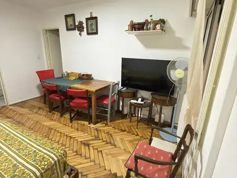 Depto Tipo Casa 2 ambientes con 1 baño