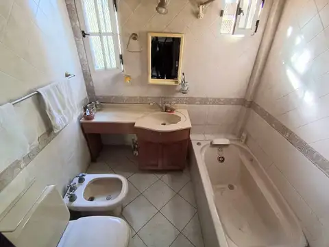 Depto Tipo Casa 2 ambientes con 2 baños