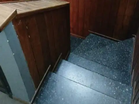 Hipólito Irigoyen 765 , Piso PA